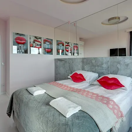 żurawie By Grand Apartament *