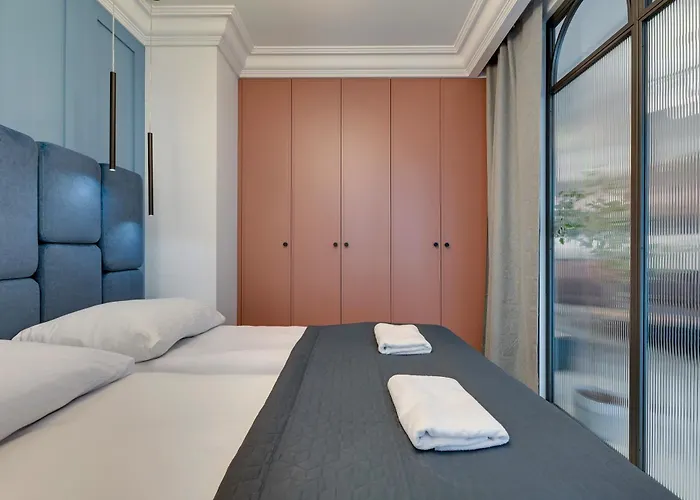 Zurawie By Grand 公寓